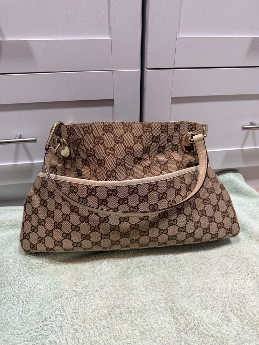 Gucci Eclipse Beige Monogram Canvas Shoulder Bag W/cert of authenticity